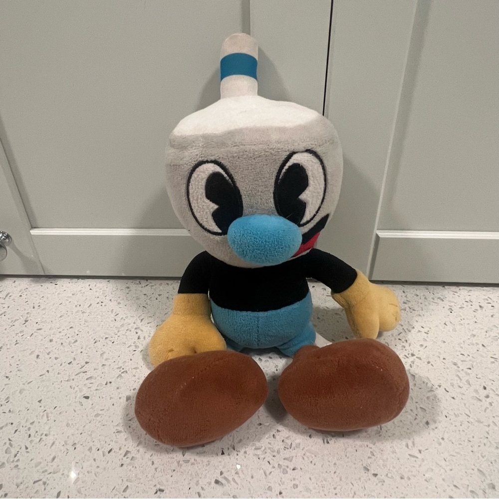20% off $40+! Rare CUPHEAD 2018 StudioMDHR 13" PS2/XBOX Plush Stuff Toy Mugman - Picture 2 of 5
